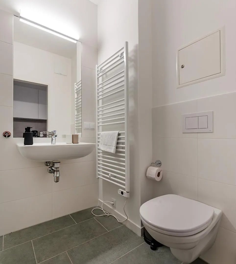 Modernes Und Neues Apartment In Ruhelage Nahe Schoenbrunn Vienna