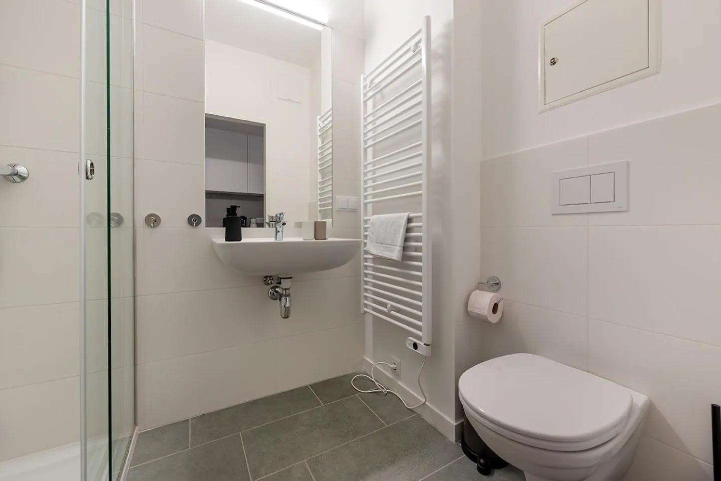 Modernes Und Neues Apartment In Ruhelage Nahe Schoenbrunn Vienna 0*,